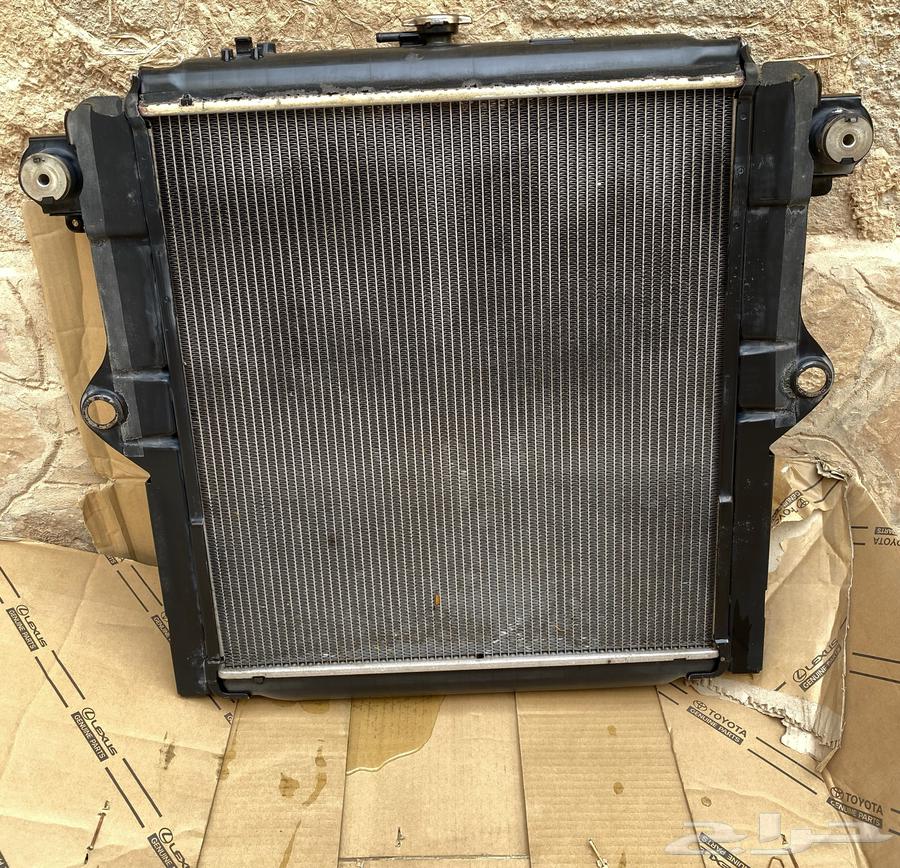 رديتر ربع وشاص اصلي وكاله من 2010 وفوق64383885147394110