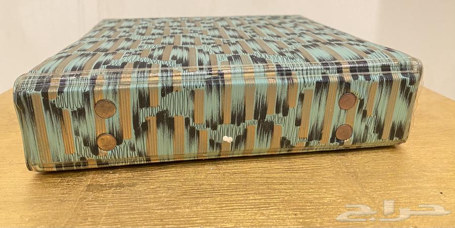 اسطوانات أغاني بلاستيك قديمة64169875276930113