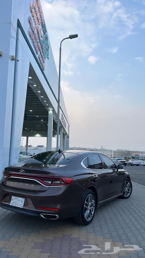 ازيرا 2018 للبيع64384965837057113