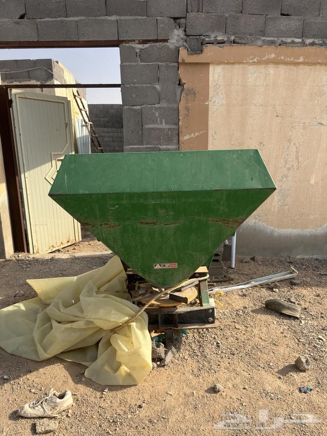 بذاره وحراثه فنت وعزاق للبيع ومشط ومرش وبكت64382459679618112