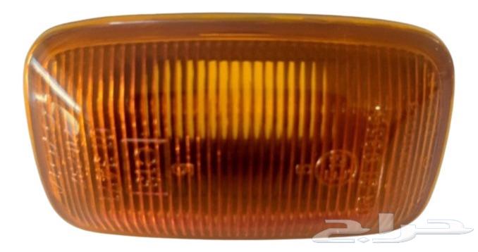 صطب رفرف اشارة اصلي لاندكروزر64382596857217112