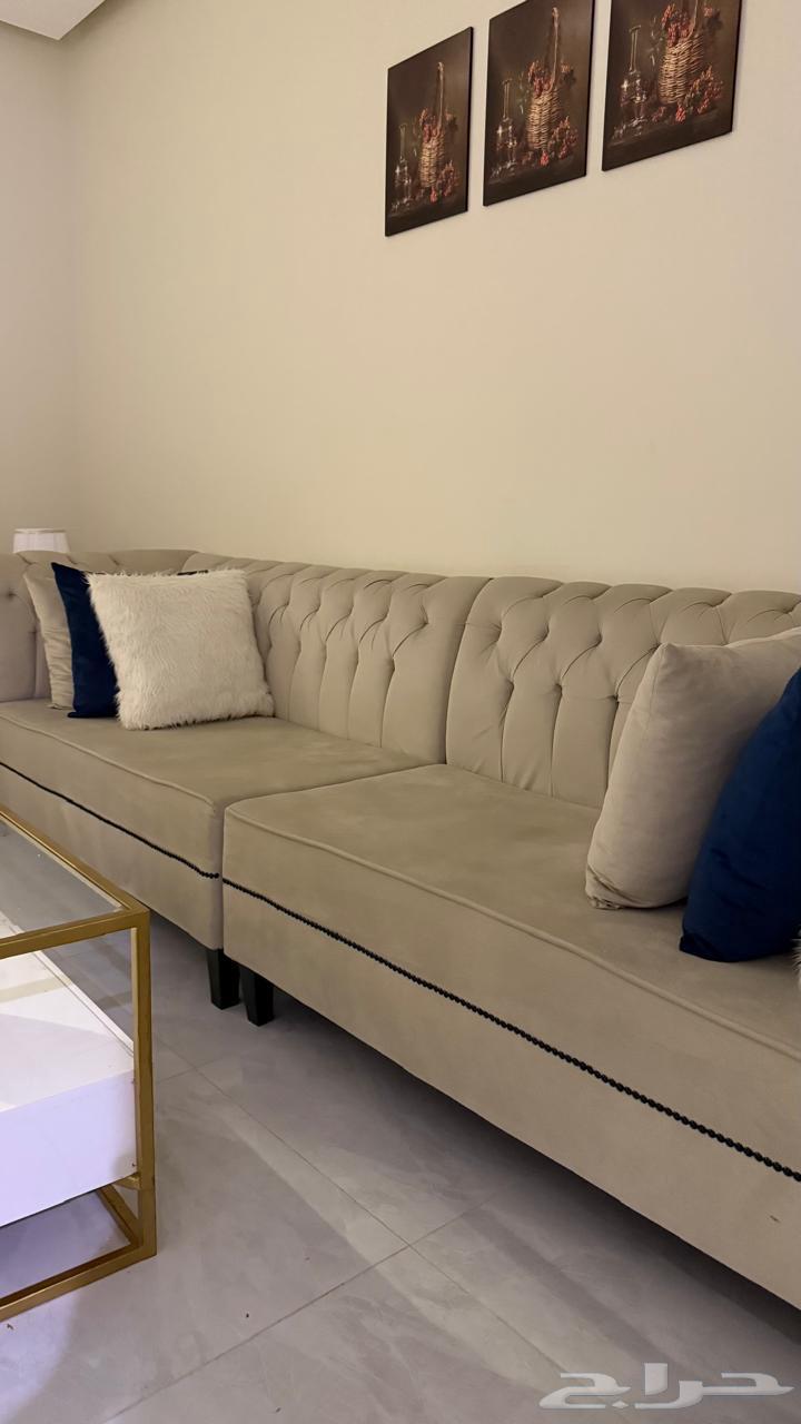 شاشه وكنب وطاولات للبيع استخدام شهر للكنب شبه الجدد64147919690626114