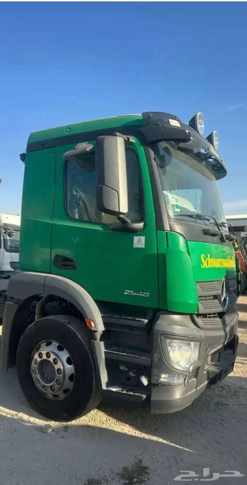 مطلوب شاحنه مرسيدس مسقس من 2021 و طالع 3 شفرات64384064896899110