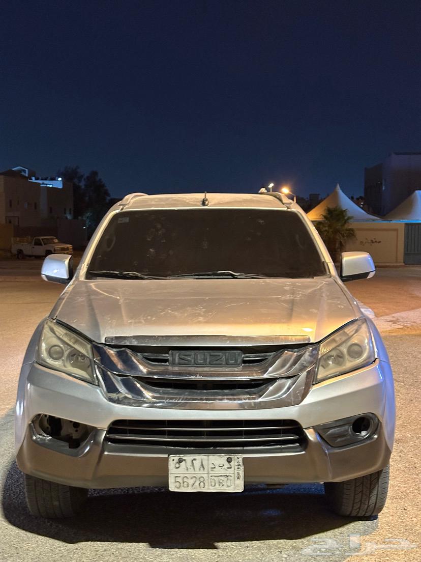 جيب ايسوزو 2015 فل كامل64384688785155110