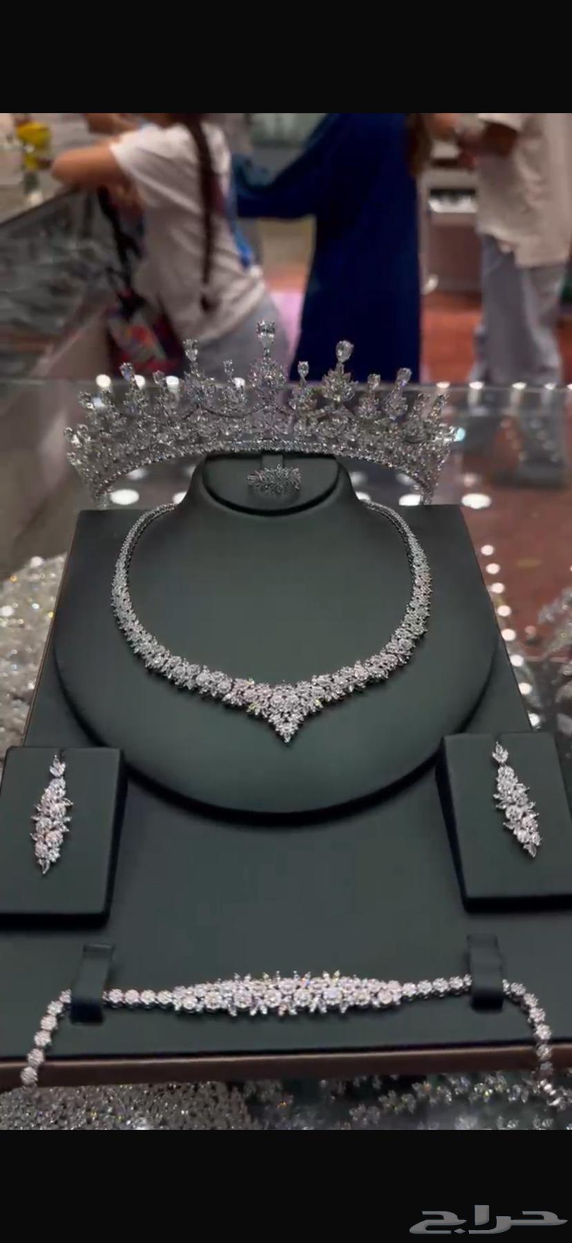 مجوهرات سهرة تاج وطقم اكسسوارات كامل64149783824001110