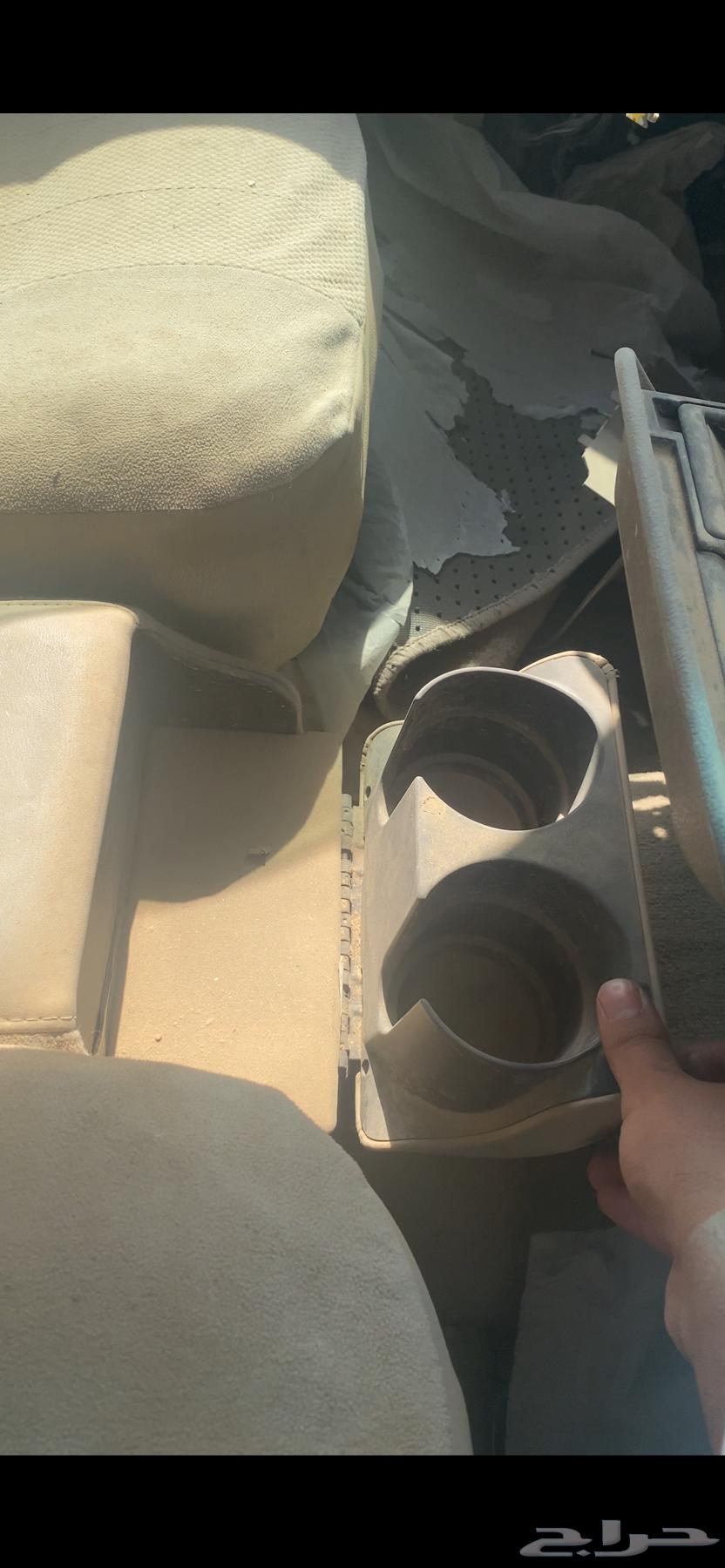 تكاية لنكن مع حامل اكواب و فتحات تكييف خلفية64377063963138111