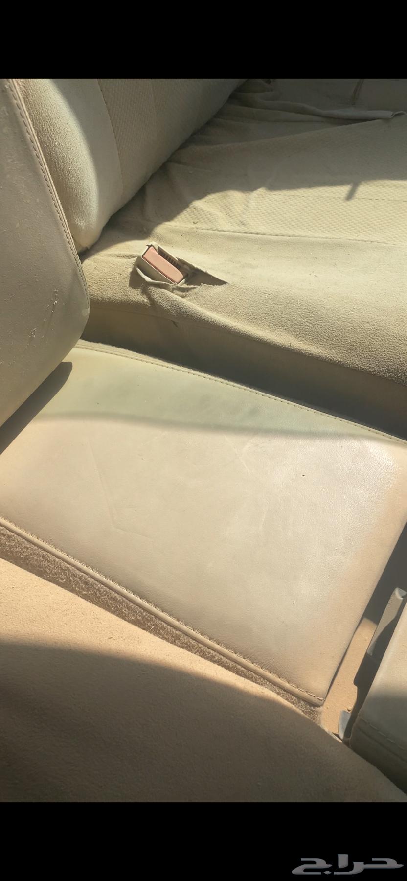 تكاية لنكن مع حامل اكواب و فتحات تكييف خلفية64377063963138113