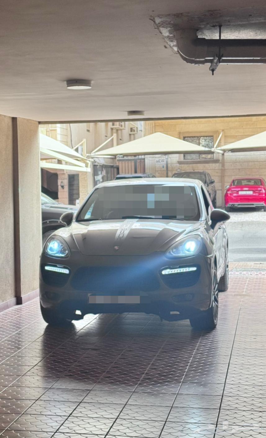 Porsche Cayenne Turbo 8 Cylinder Twin Turbo 201164380957801603112