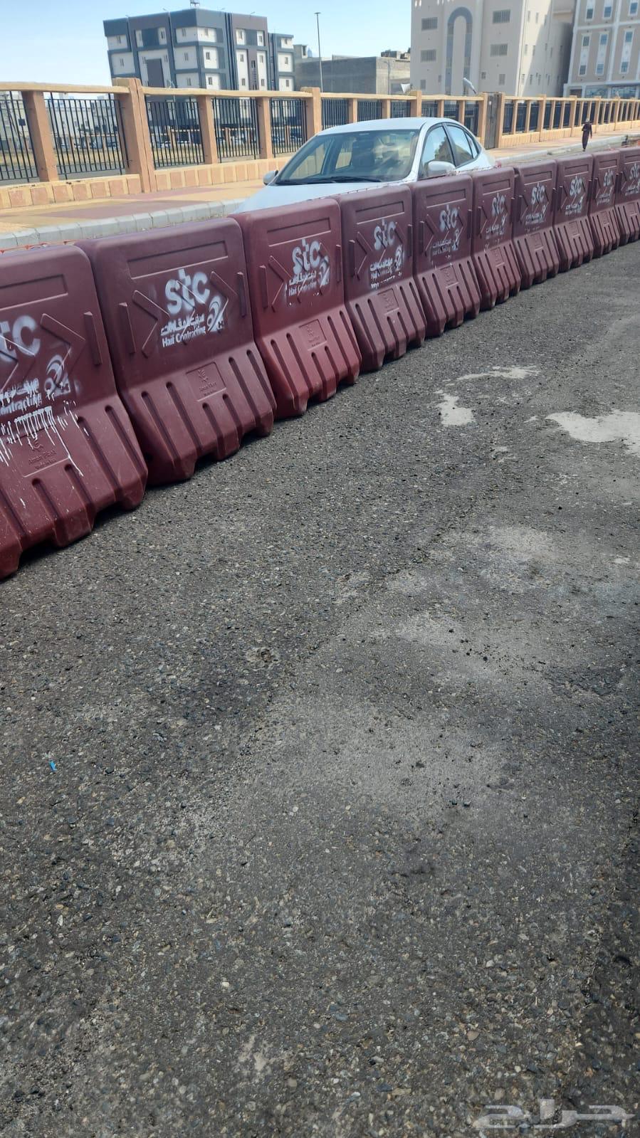 ايجار بوكلينات او قص ارحفر64378120319233113