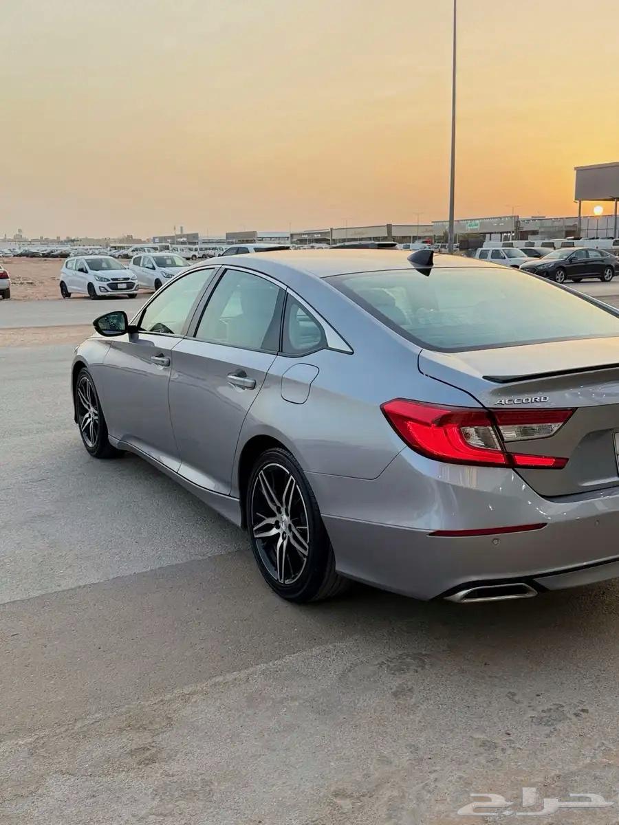 هوندا اكورد 2022 - نص فل SPORT عداد 54 الف كيلو فقط64383247848321114