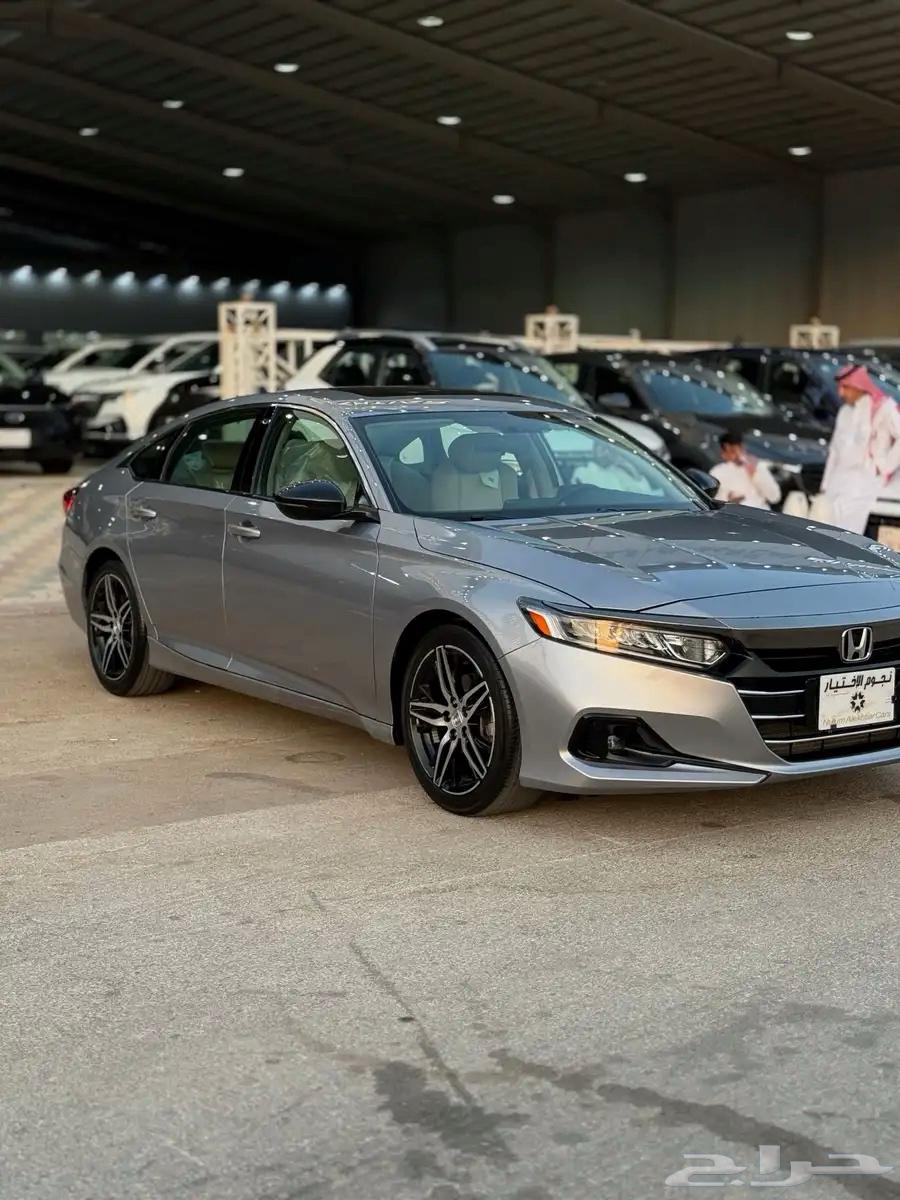 هوندا اكورد 2022 - نص فل SPORT عداد 54 الف كيلو فقط64383247848321112