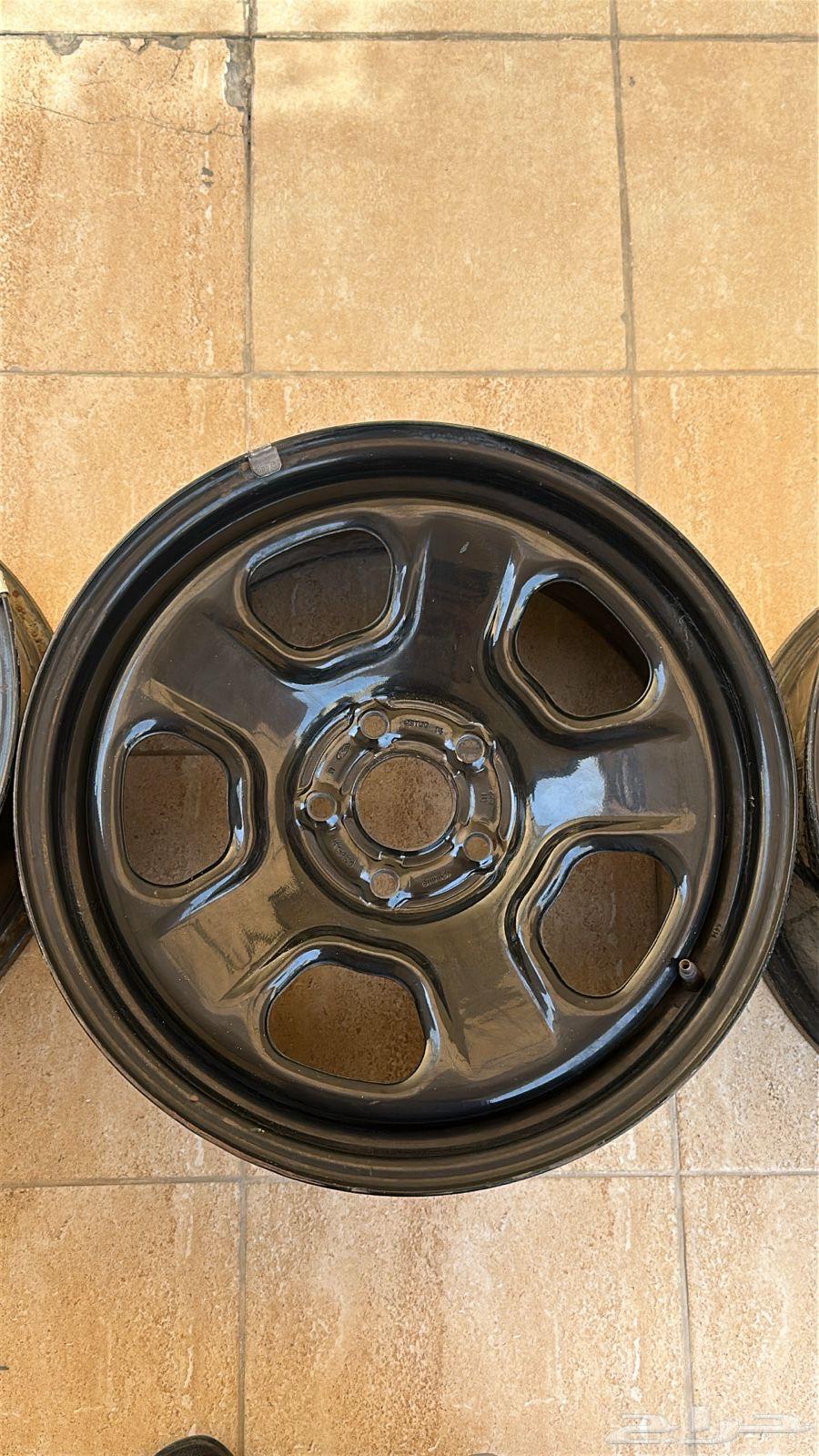 جنوط بوليسيه وكاله مع الختم المسامير وكاله والأكواب وكاله64384855585795112