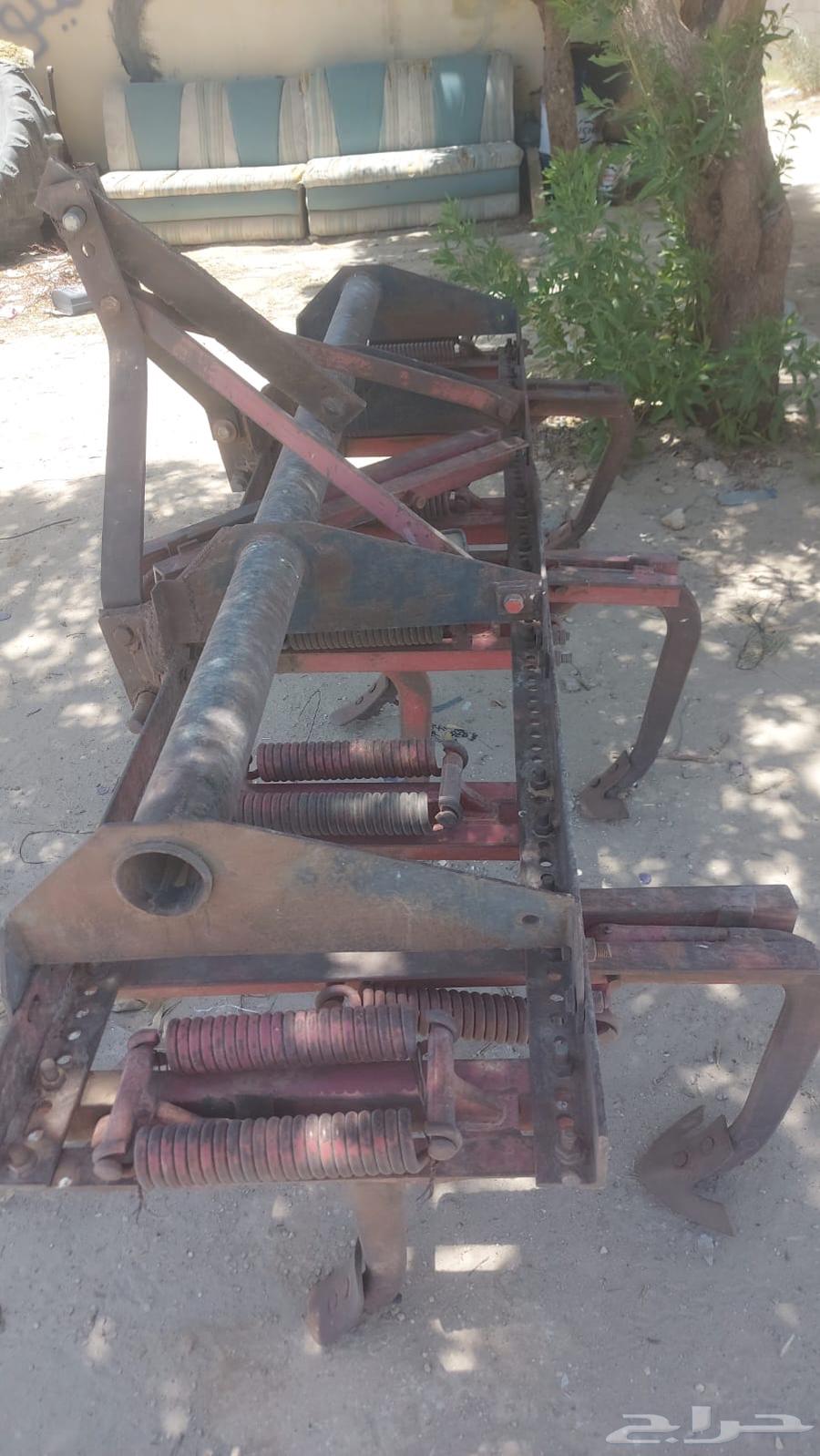 Clean nine-tooth comb64383580604417112