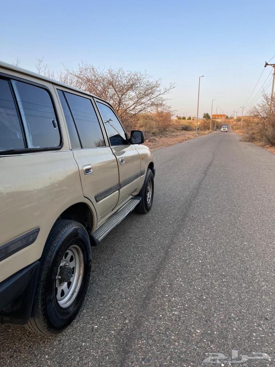 جيب صالون موديل 92 نظيف محركات شرط64381712521347114