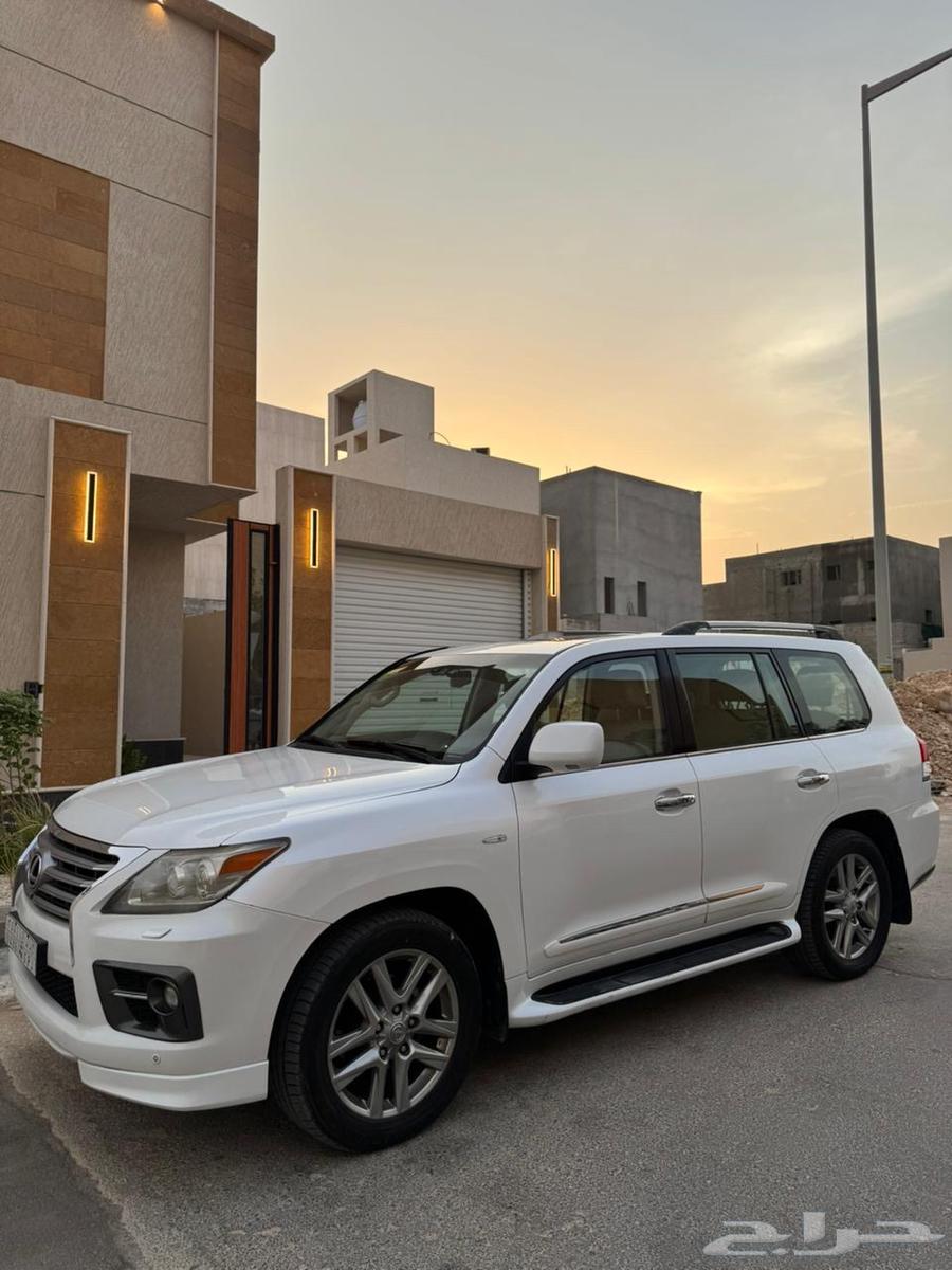 جيب لكزس للبيع64383150168963111