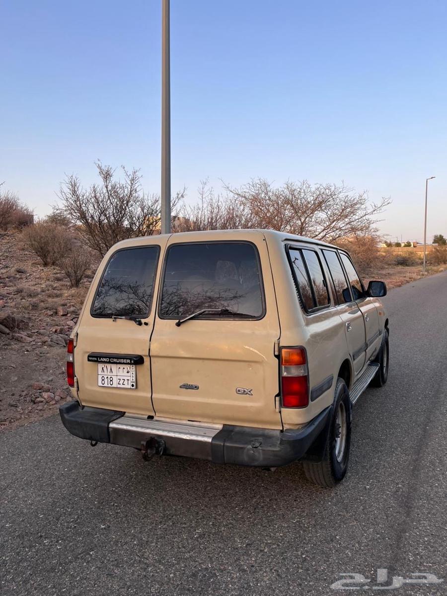 جيب صالون موديل 92 نظيف محركات شرط64381712521347113