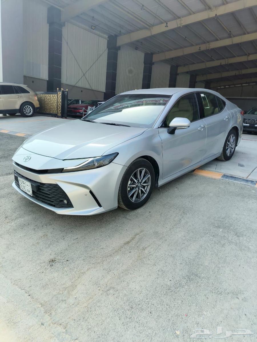 كامري 2025 E هايبرد سعودي64376780787201112