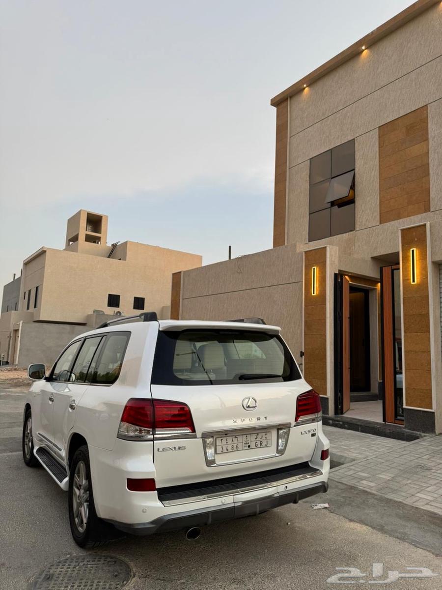 جيب لكزس للبيع64383150168963112