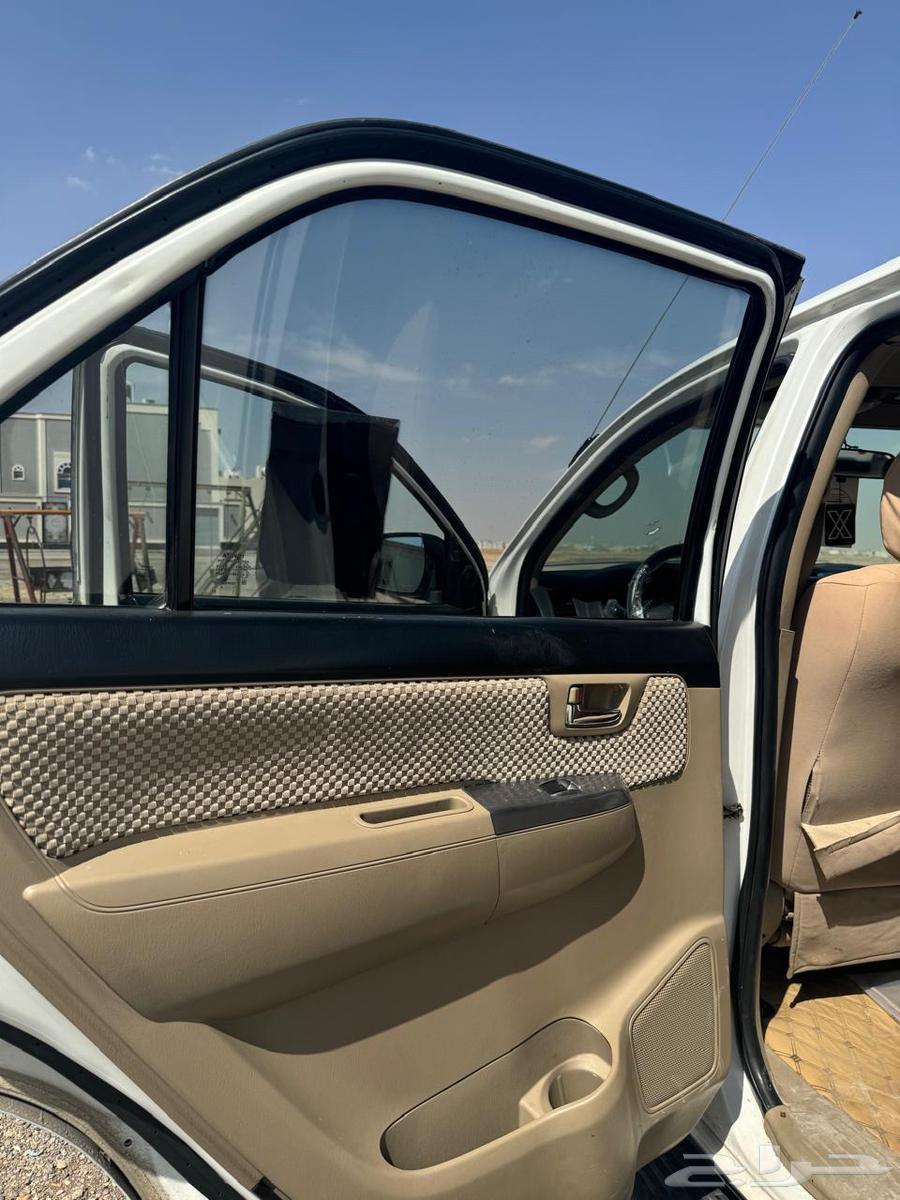 فورتشنر أبيض 2015 قير أتوماتيك بدون دبل64384799743106113