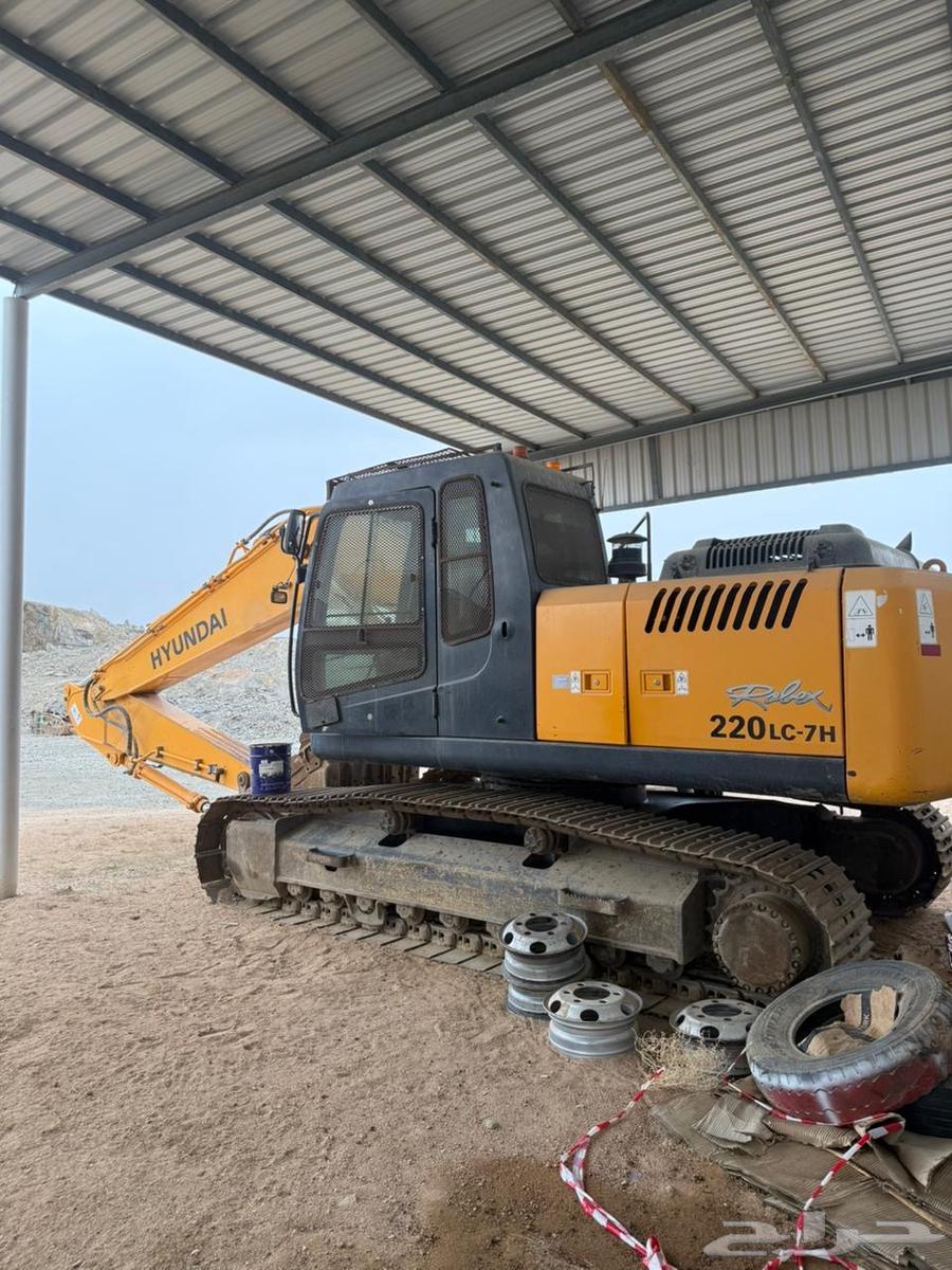 بكلين هونداي موديل 2011 وبكلين فلفو موديل 2015 للبيع64379457747331111