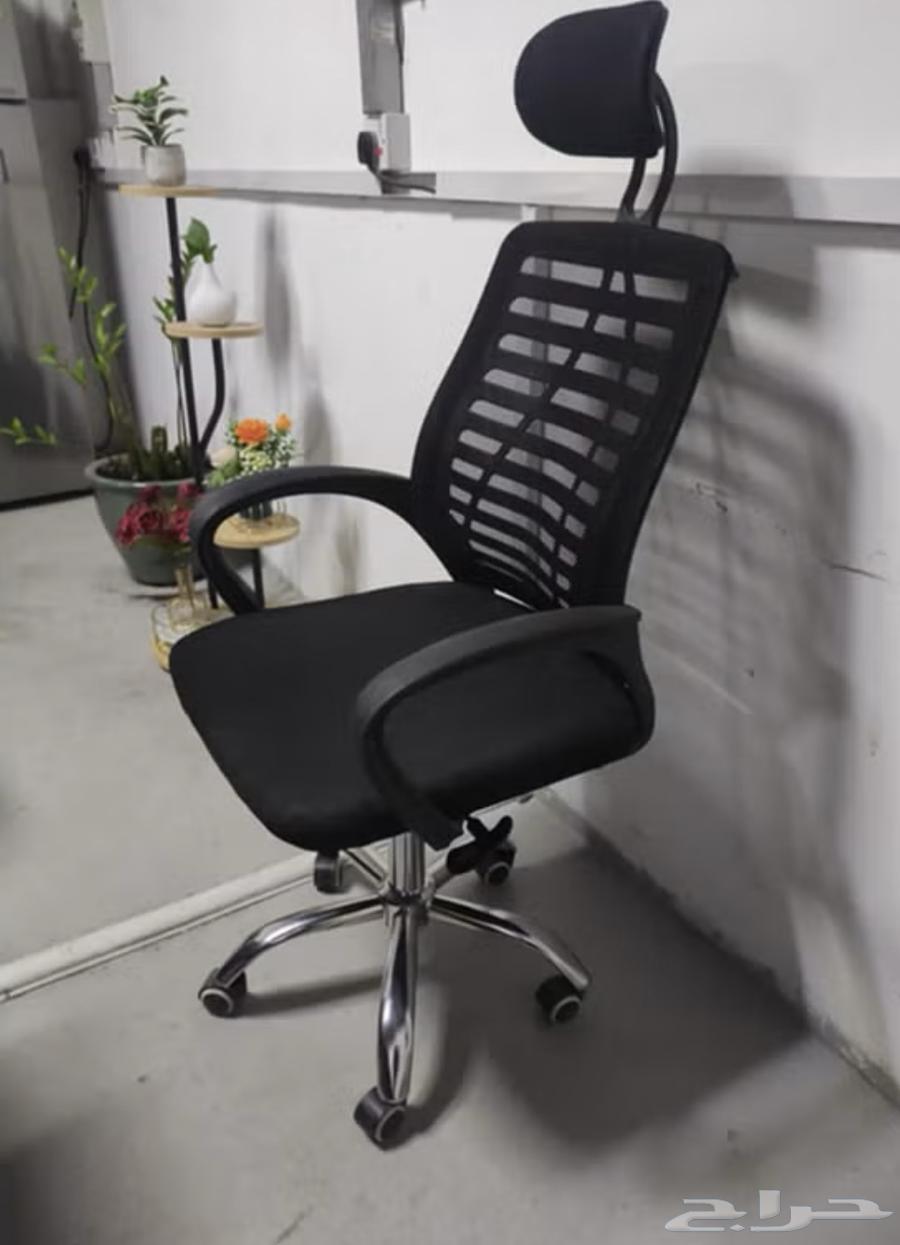 New comfortable office chair for home and work at a price of 150 SAR64147341309826111
