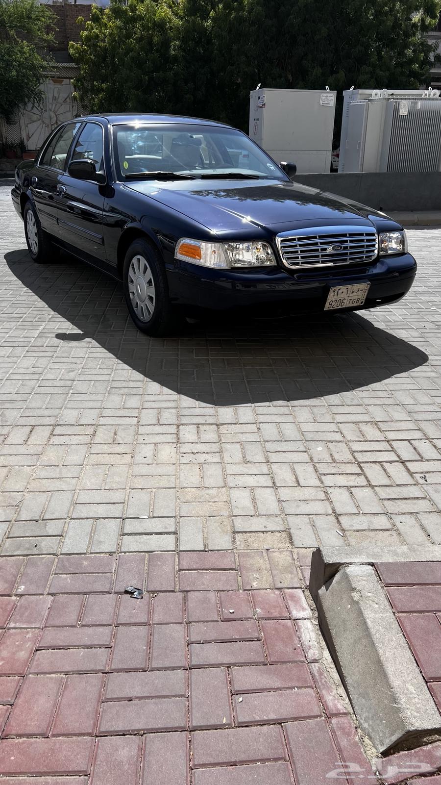 فورد 2011 فكتوريا استندر مدني كحلي64420769222531114