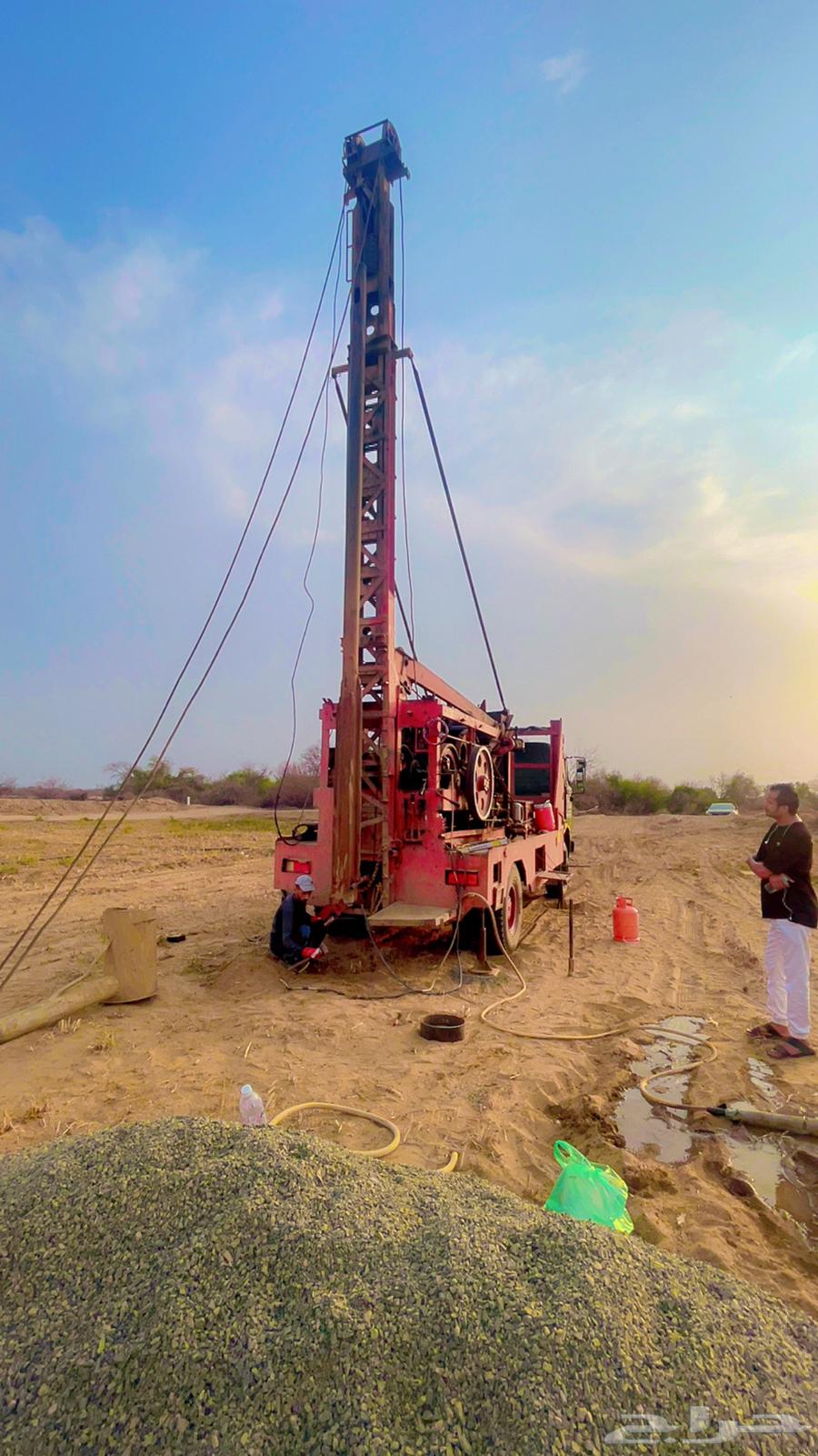 حفار ابار تنظيف وصيانة الابار القديمه تعميق تنزيل مواسير64386360624129111