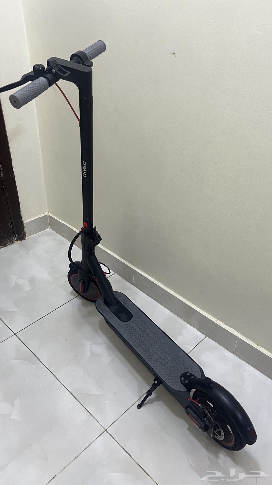 سكوتر للبيع نظيف جدا استخدام شهر64205690369539110