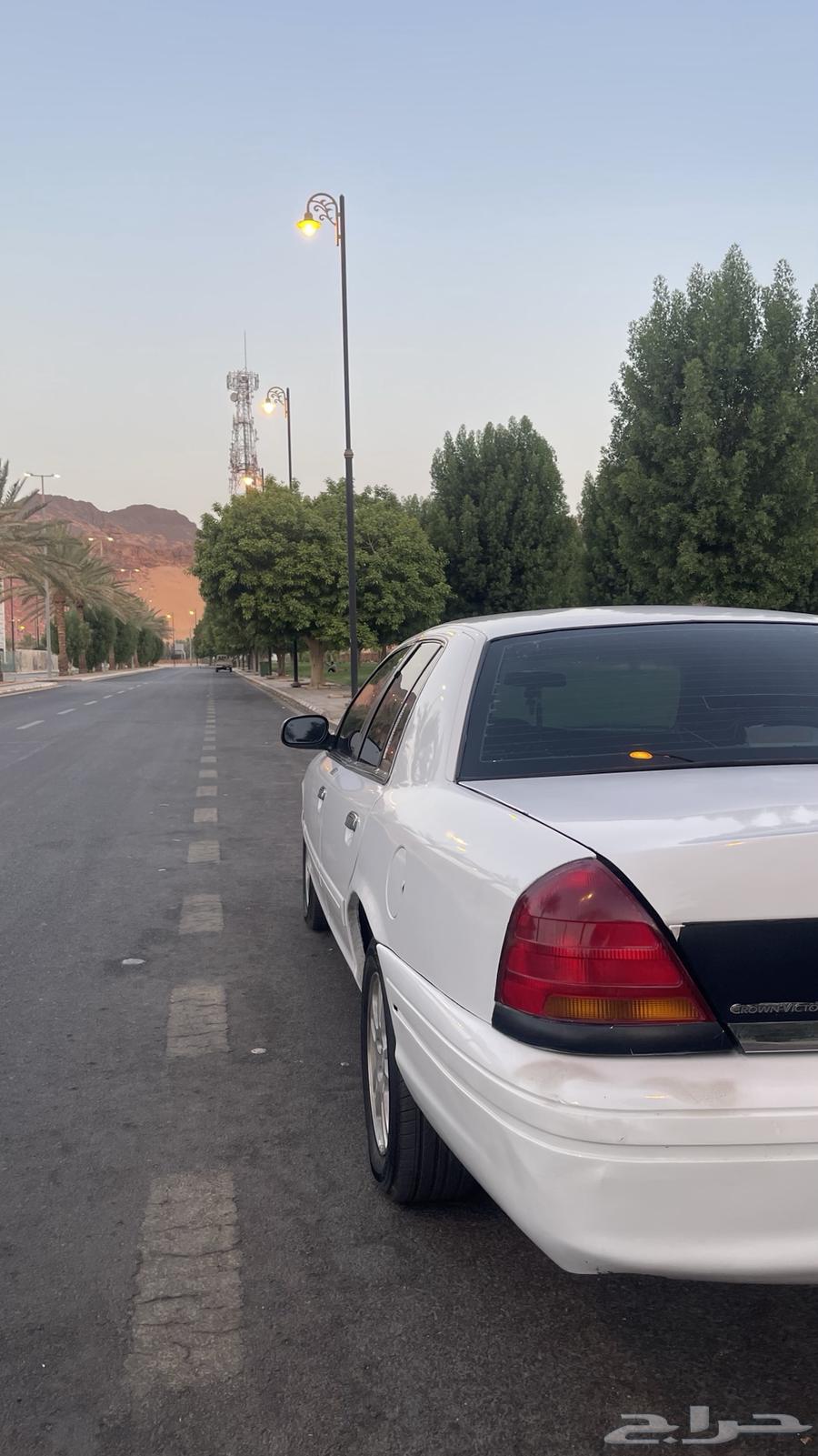 فورد كراون فكتوريا فئة LX (امريكي)64386683018241112