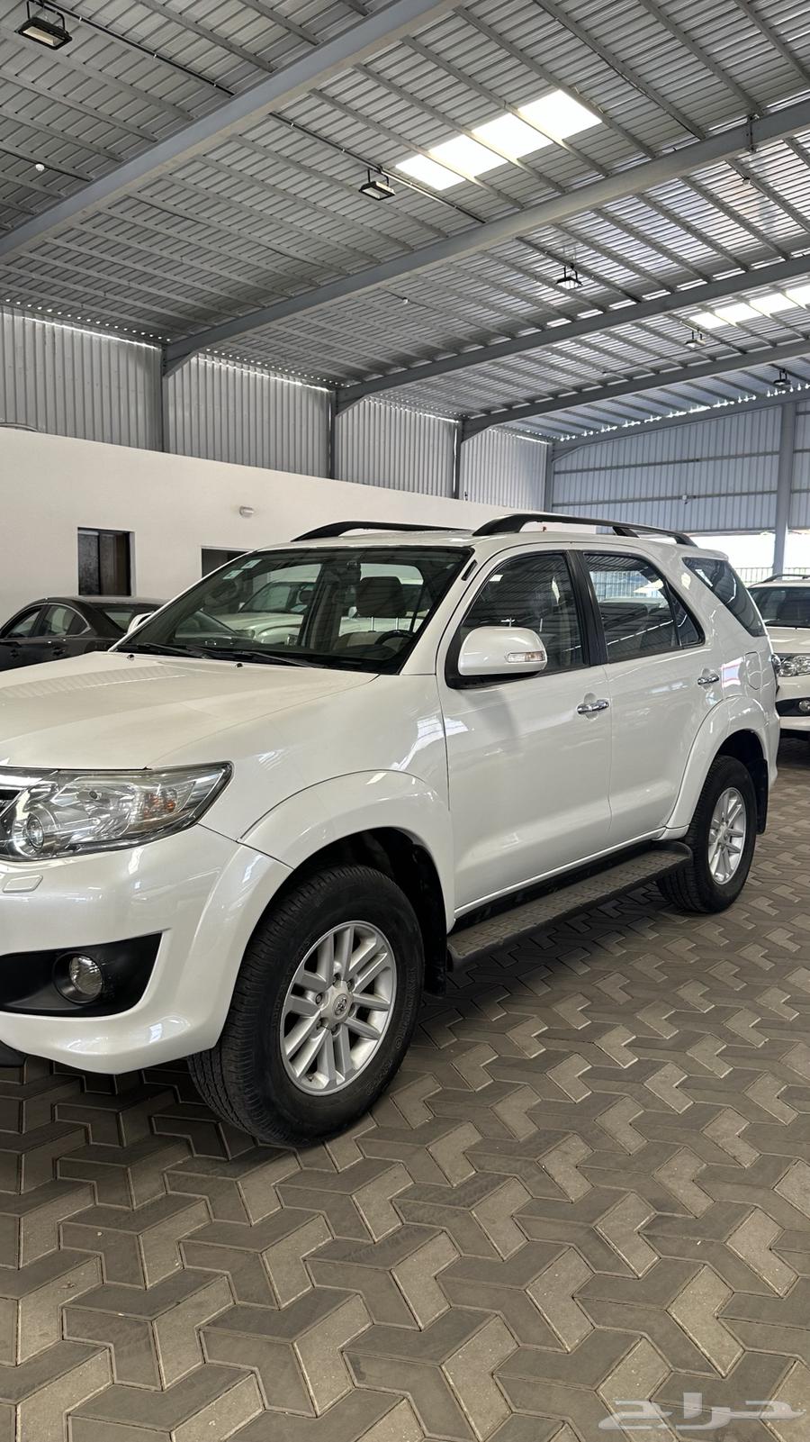 فورتشنر موديل 2012 سته سلندر قير تماتيك64396102451587111