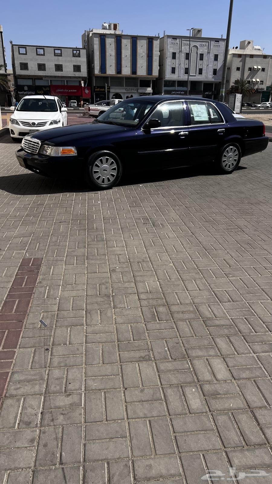 فورد 2011 فكتوريا استندر مدني كحلي64420769222531110