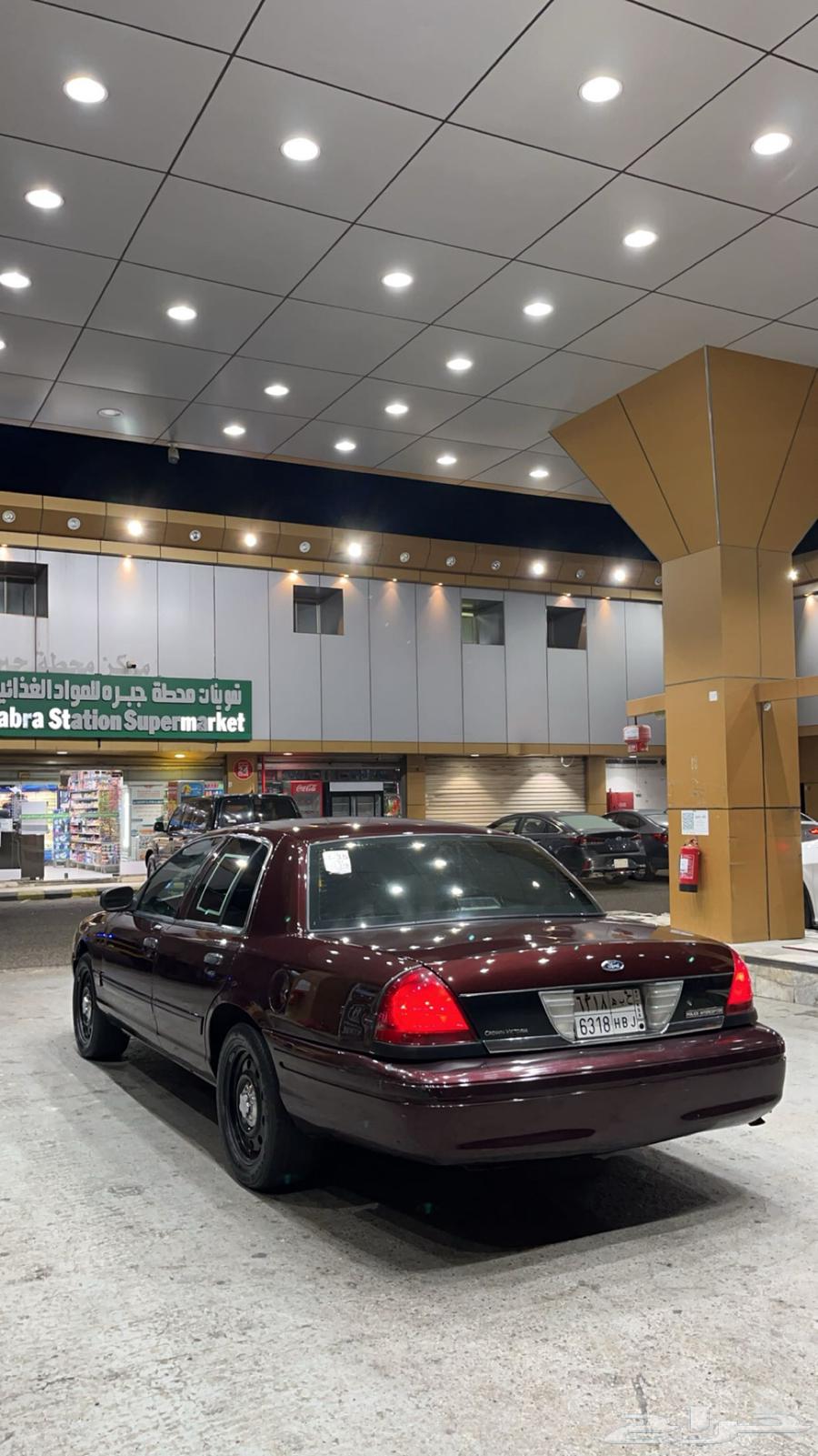 للبيع فورد فكتوريا امريكي64386124148355113