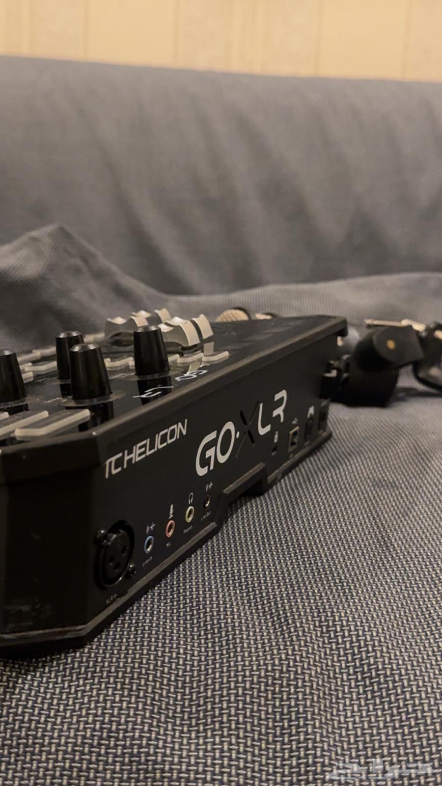 GoXLR mixer with Rode microphone and stand with all their accessories64193224720515110