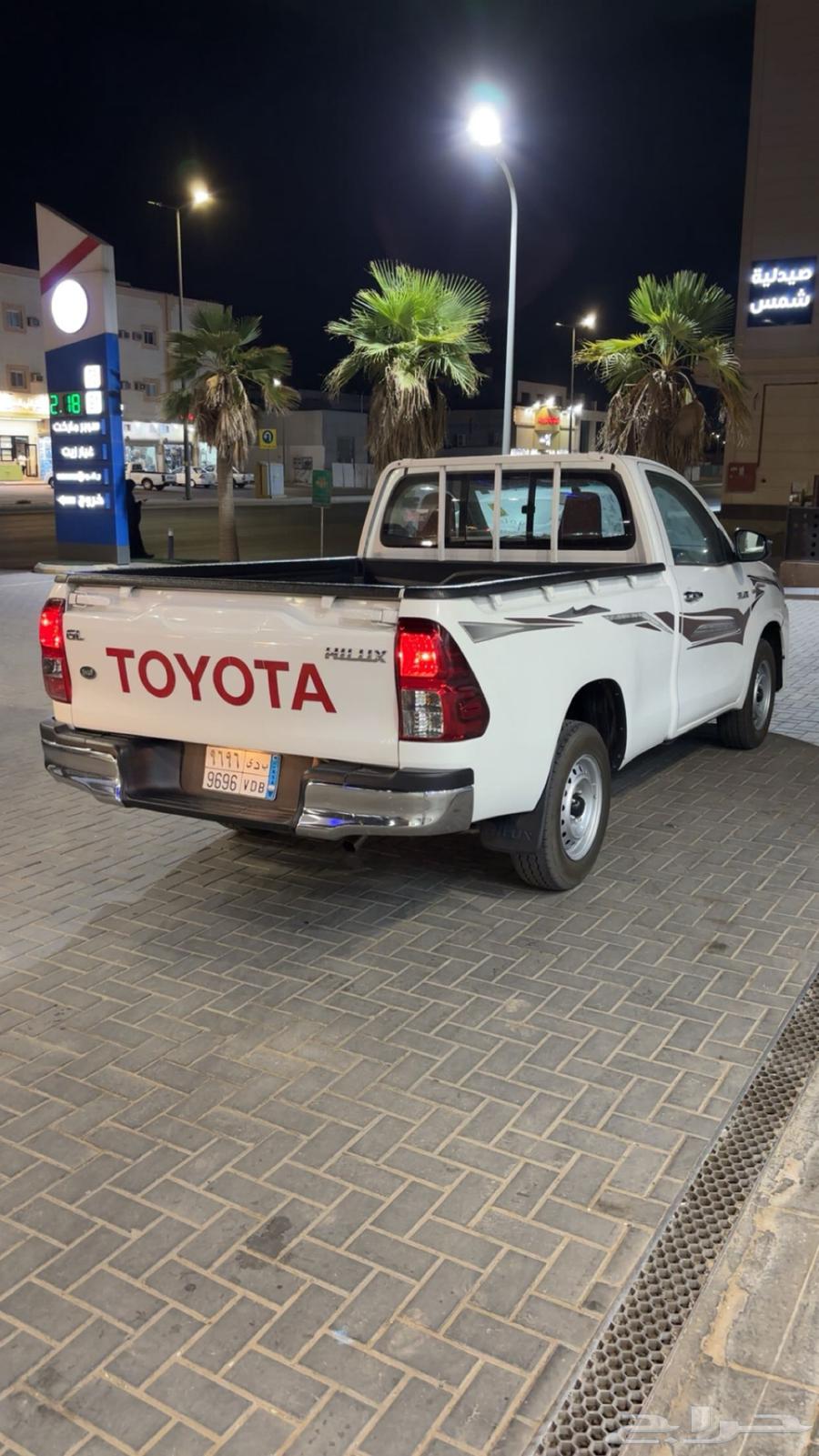 هايلوكس 2018 للبيع64396547439489111