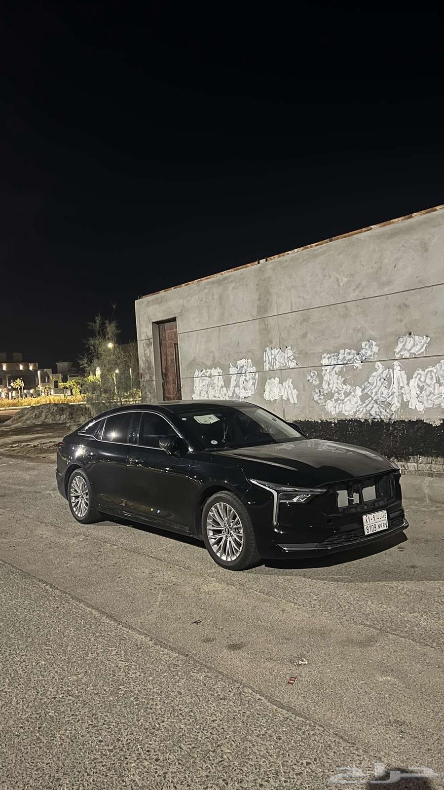 بيستون 7064386082446849112