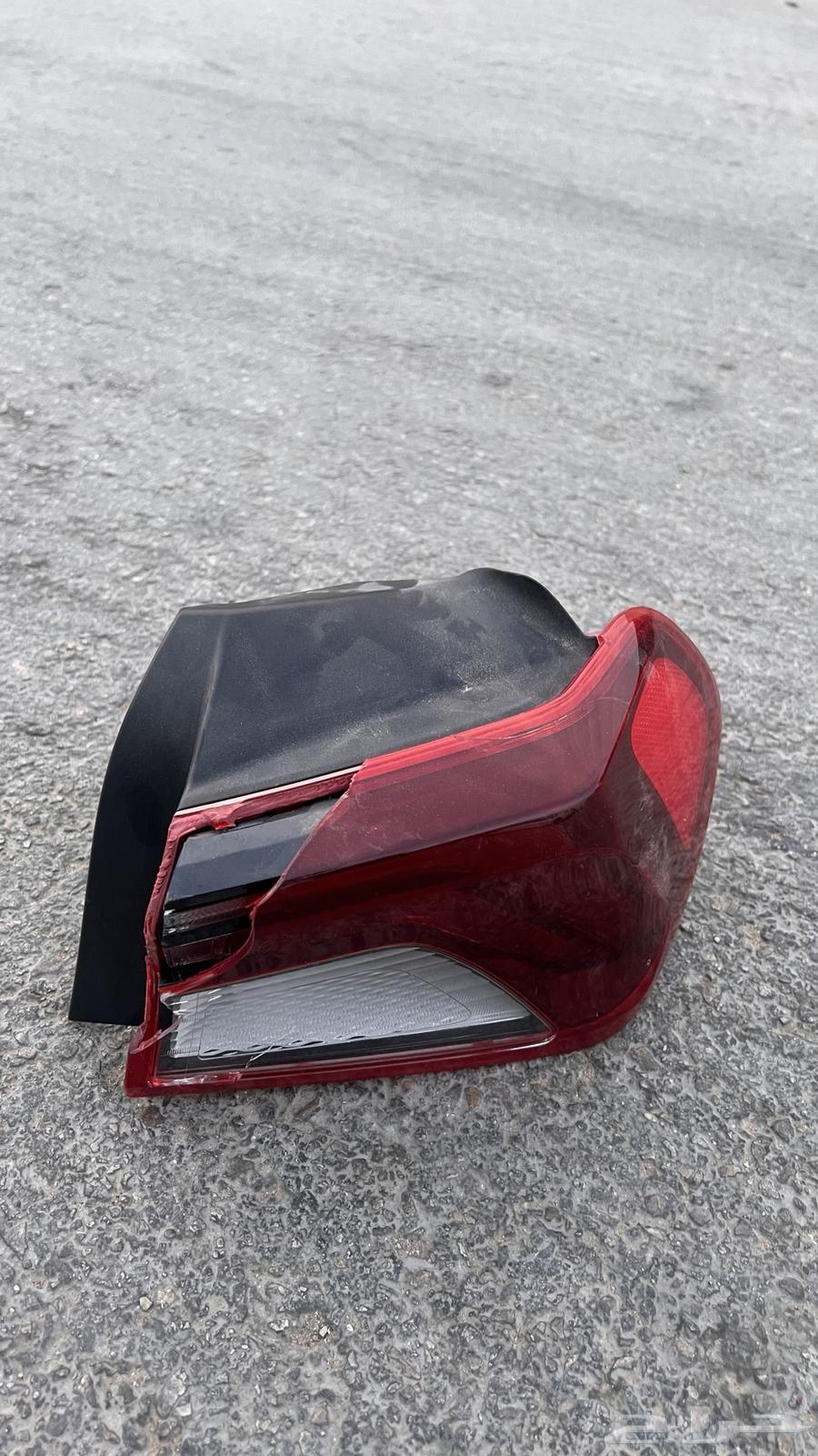 سطب شنطة وركن يمين وزر شنطة وكاميرا خلفية كيا k564386459277313112