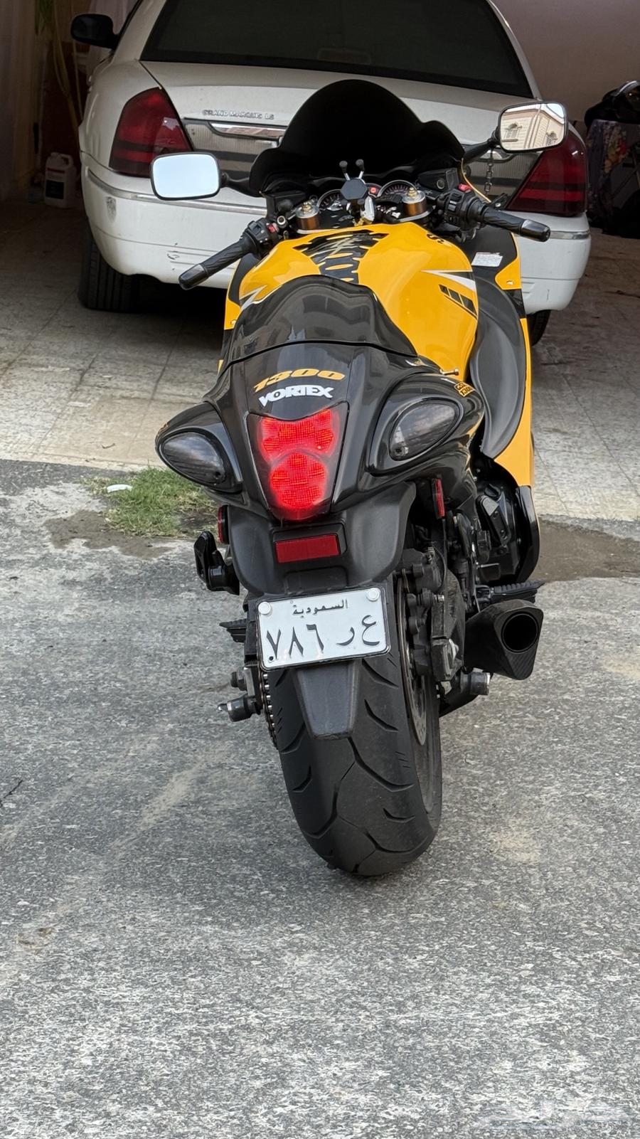 دباب سوزوكي هايبوزا 201364389543709314113