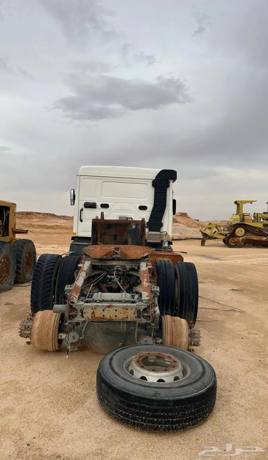 للبيع فولفو سقس موديل 90 تشليح ( مسقط)64389916327041113