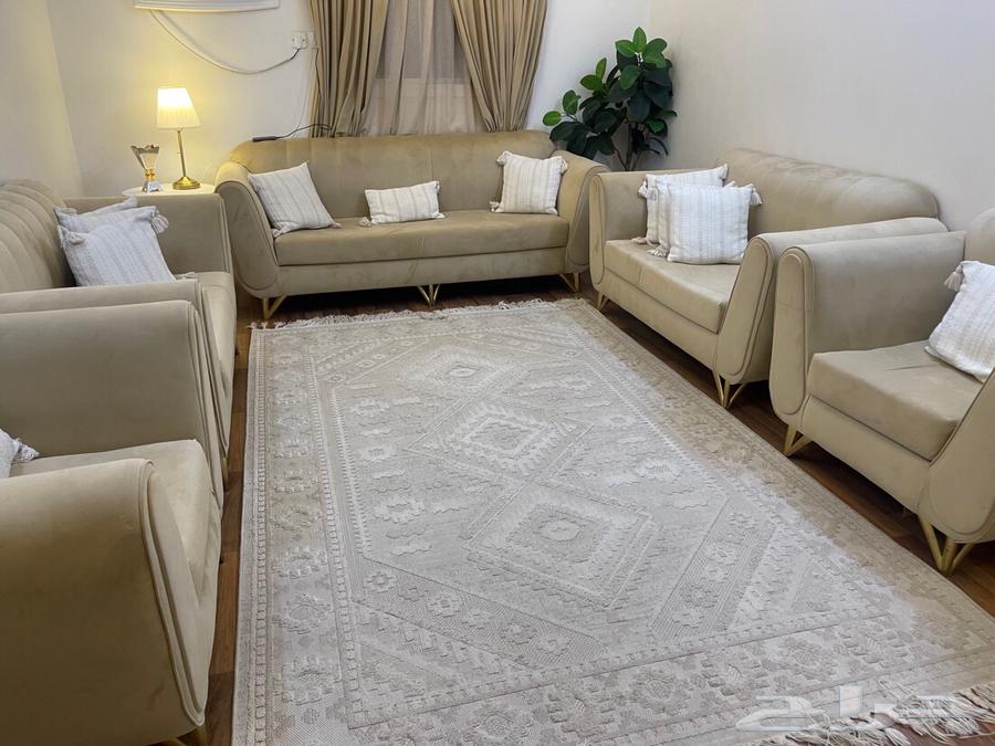 Five-piece sofa with table and cushion64186833564161111