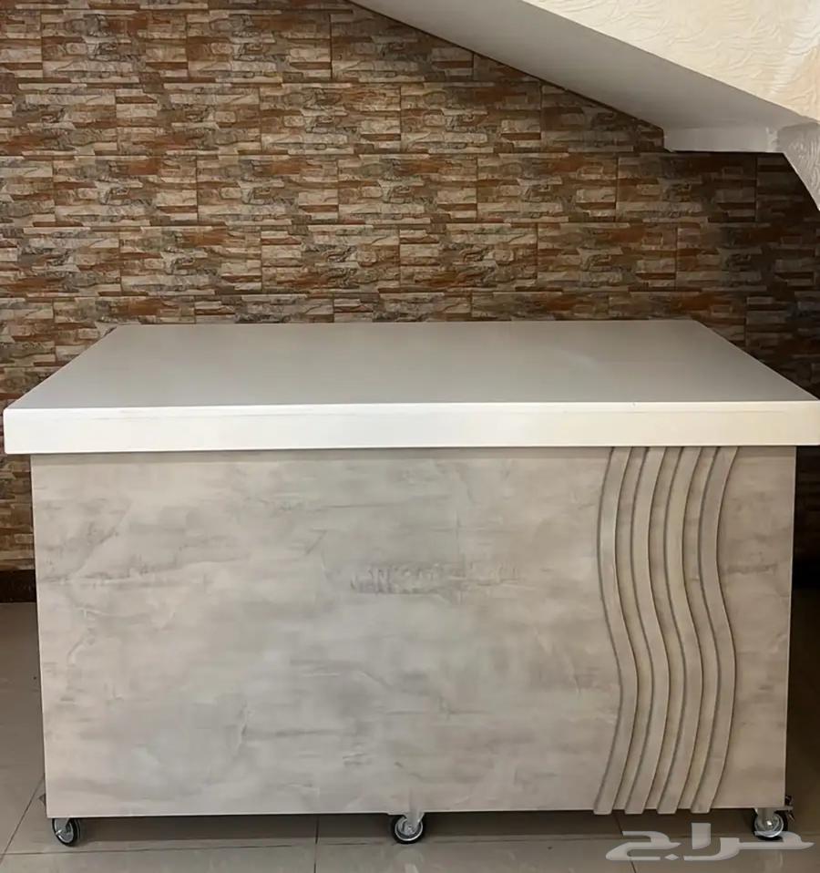 Coffee table64188217668098110