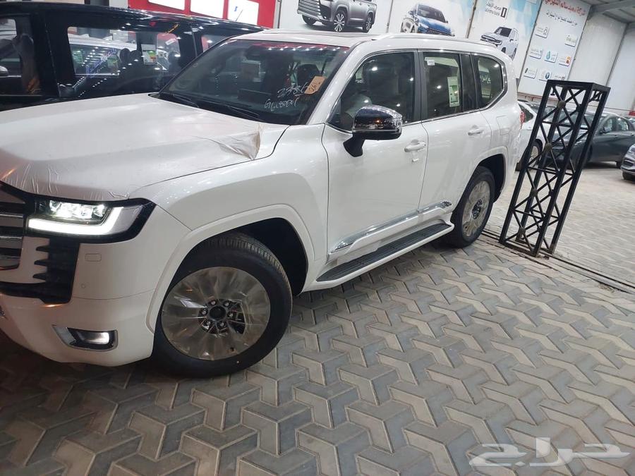 صالون VX بنزين 202564388204045953110