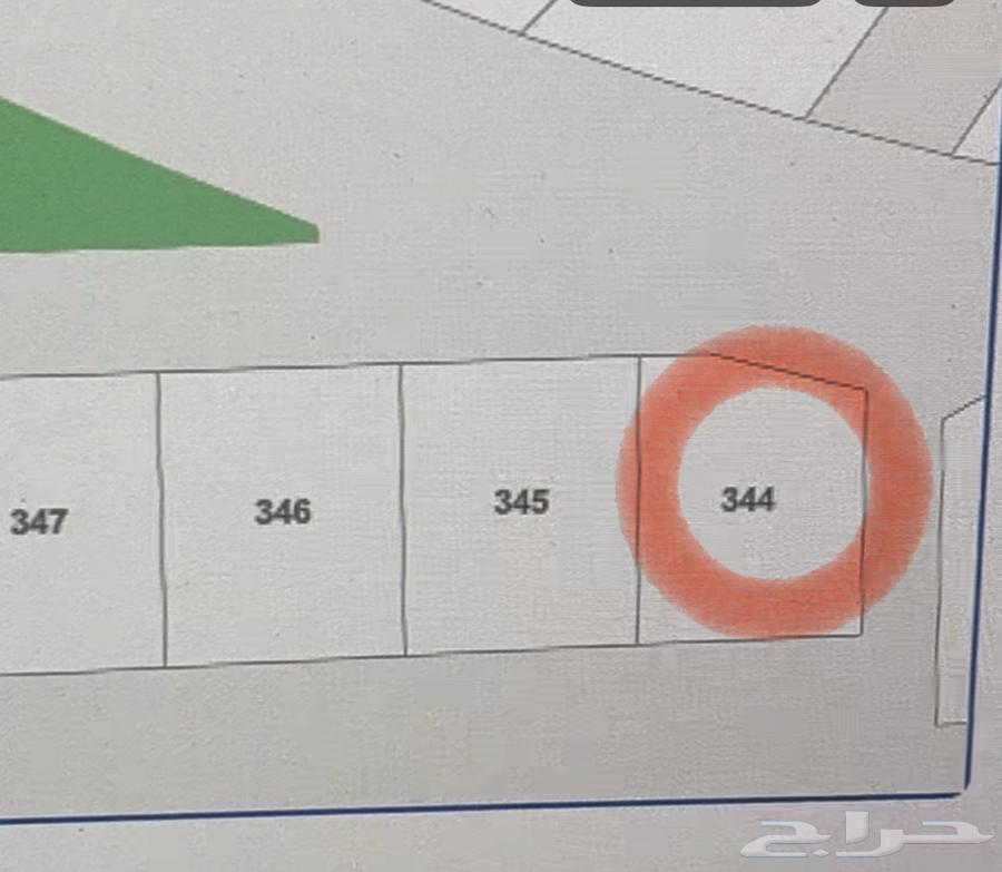 Beachfront plot on three streets63613330473730111