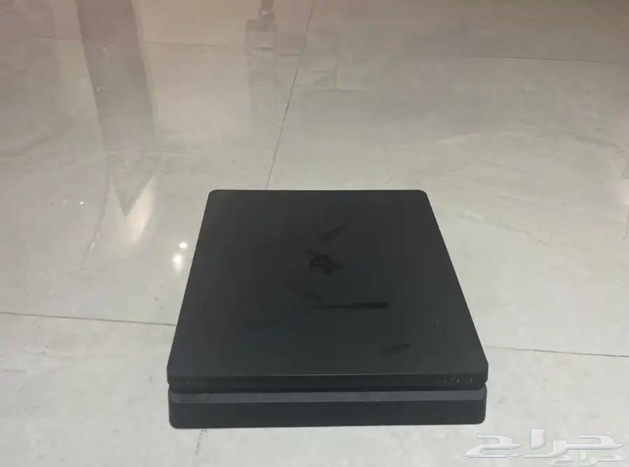 Sony 4 with wired controller (price 300)64187531826305110