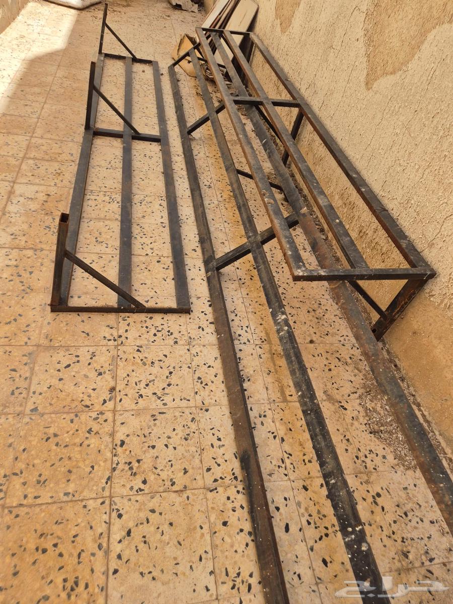 للبيع خيمة وبعض ملحقاتها جميعها او تفريق64197055339009111