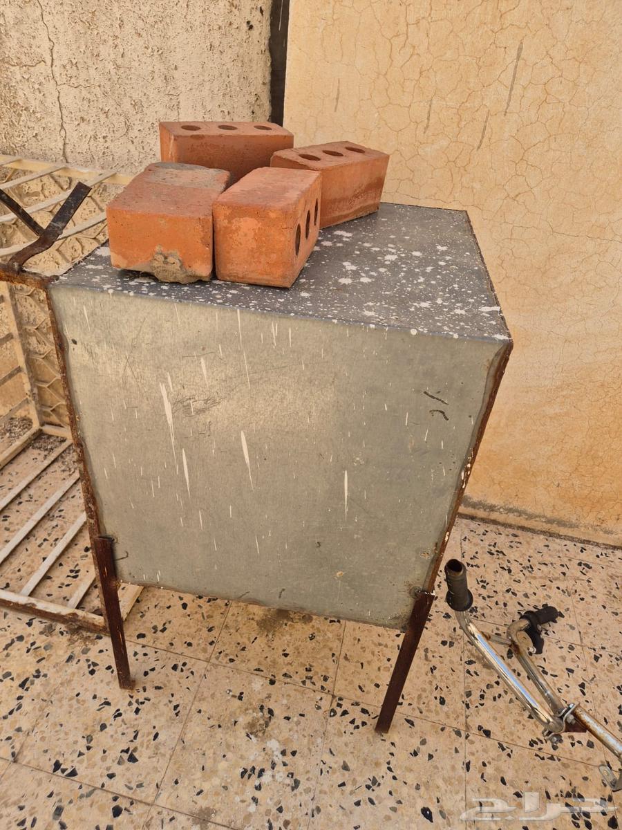 للبيع خيمة وبعض ملحقاتها جميعها او تفريق64197055339009114