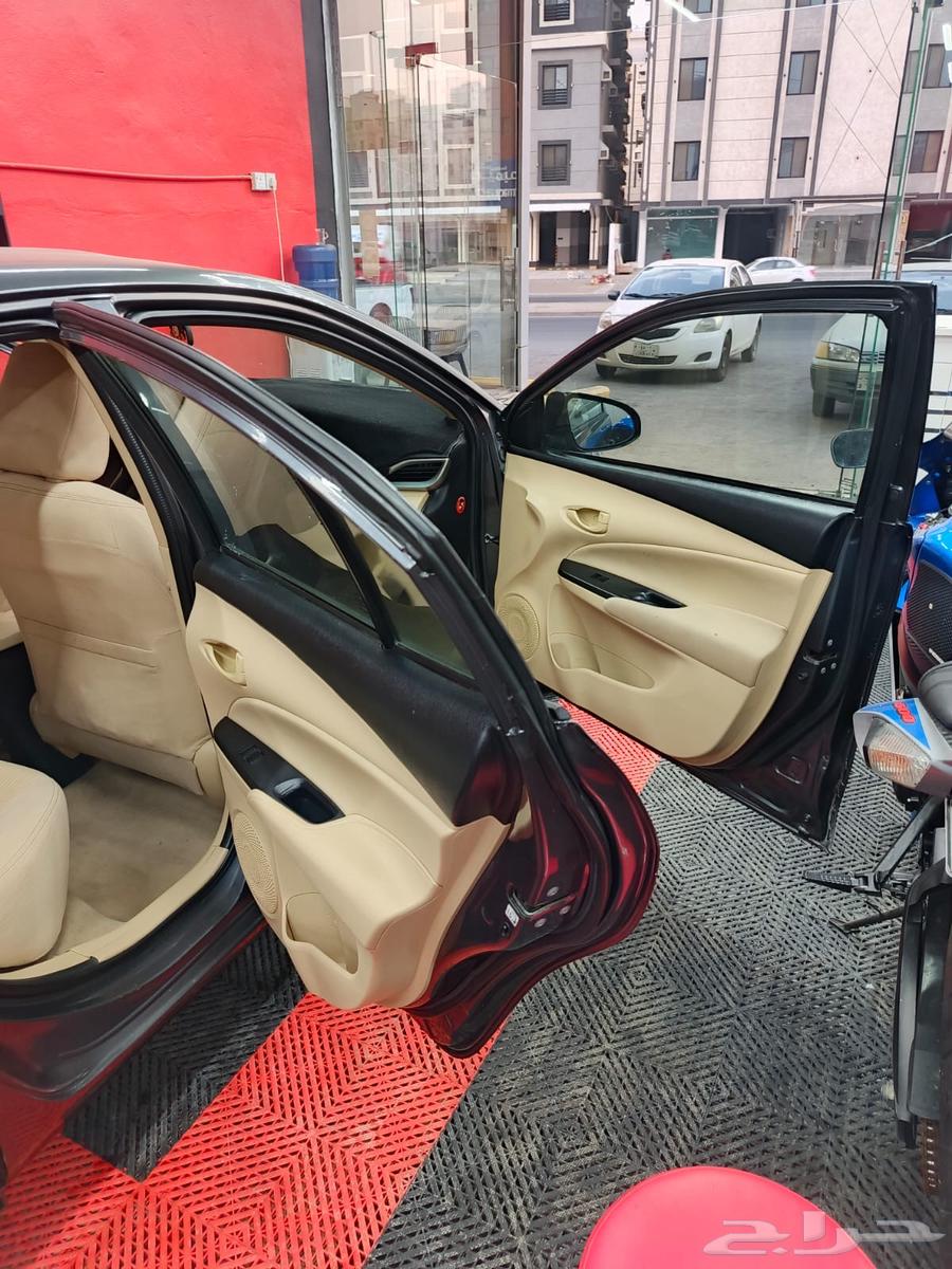 تويوتا يارس64385775494018110