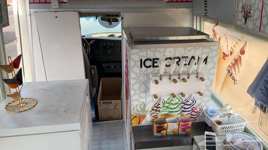 سيارة ايسكريم فان سافنا موديل 201164386388597507111