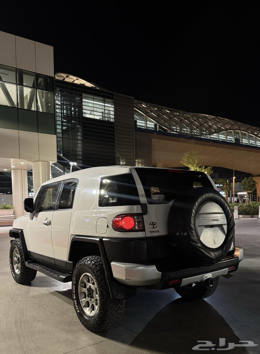 تويوتا FJ كروزر موديل 2012 فل كامل البدي وكالة مالك أول64396644553474114
