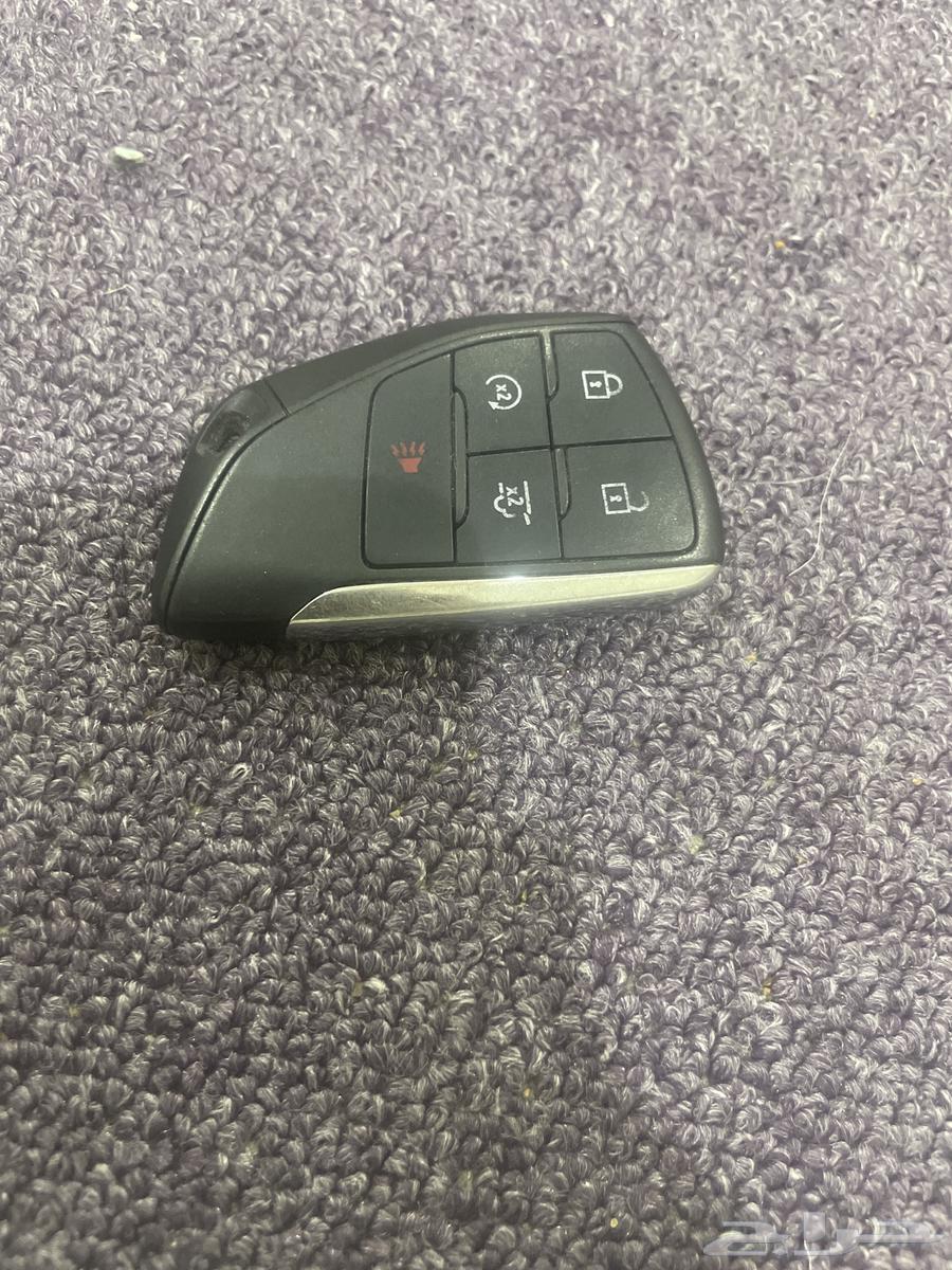 GMC 2024 Key64396713638401111