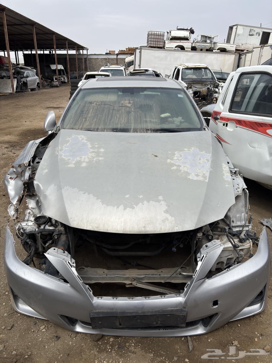 Spare parts for Lexus IS 300 model 2006 full option, selling spare parts only64388093232387112